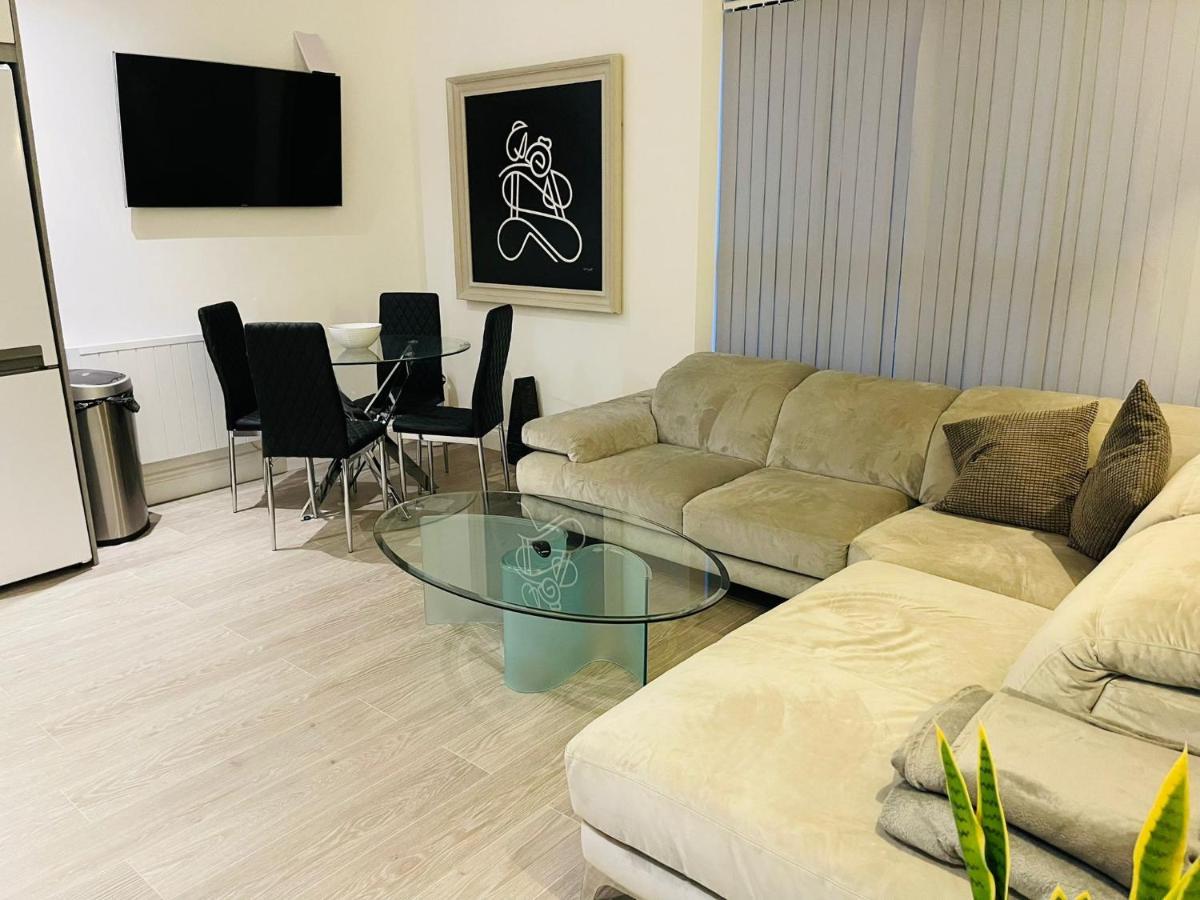 Appartement Salt Hill Windsor Legoland Eton Heathrow Luxury 2 Bed 1 Bath Free Parking à Slough Extérieur photo